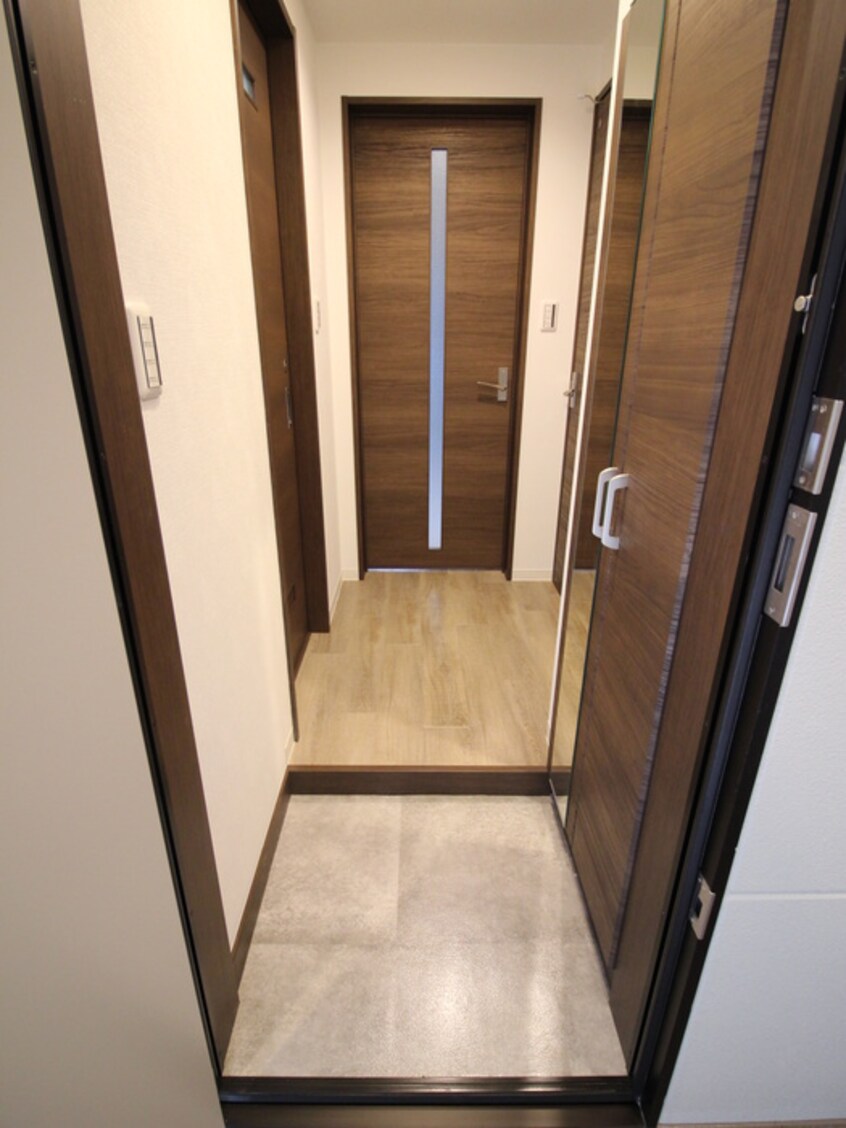 玄関 ステラウッド恵我之荘