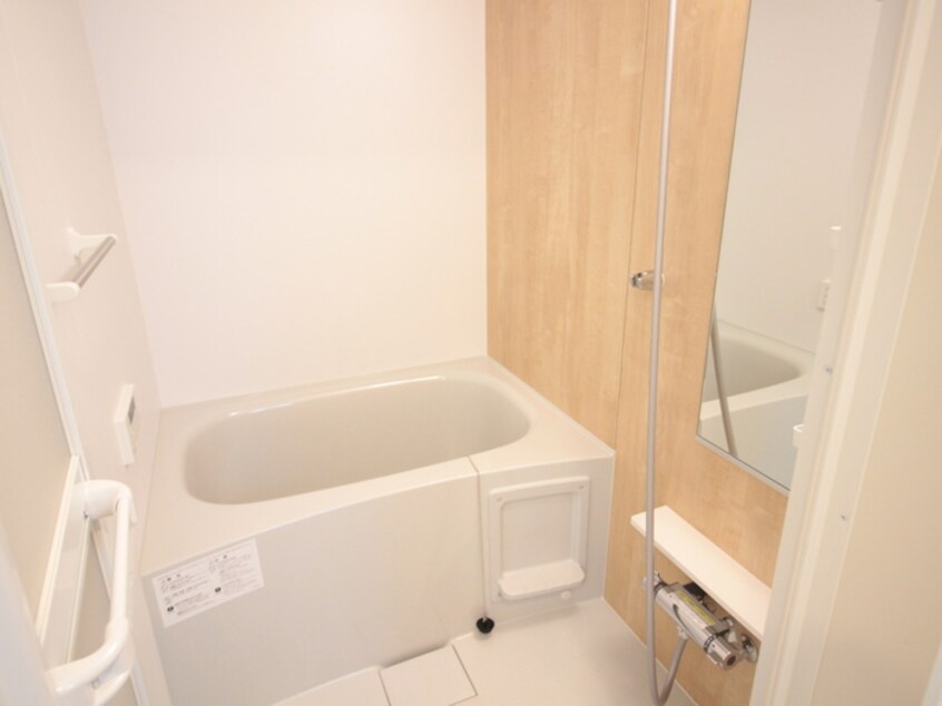 バス／シャワールーム等 アペルト泉佐野Ⅴ