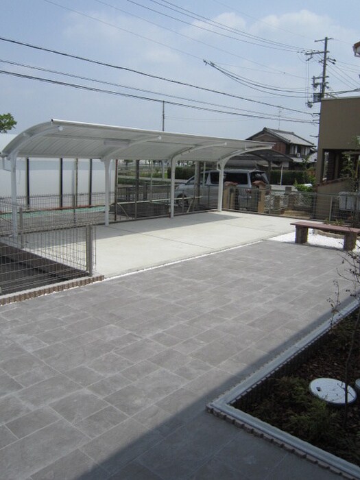 駐輪場 パルタージュ