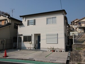 ホワイトハウス春日丘