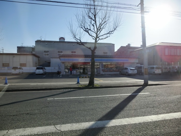ローソン 上鳥羽大宮通り店(コンビニ)まで500m グランドール京都