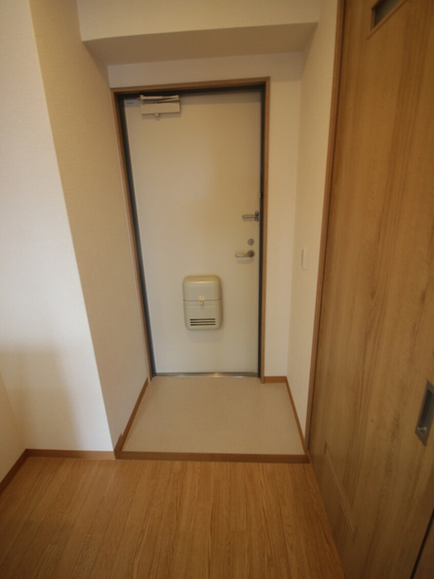 玄関 アートプラザ枚方