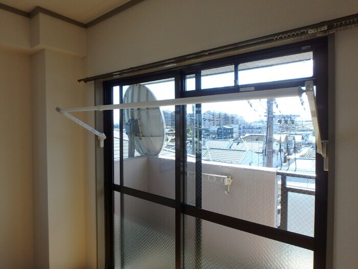 室内からの展望 ジュネス堅田