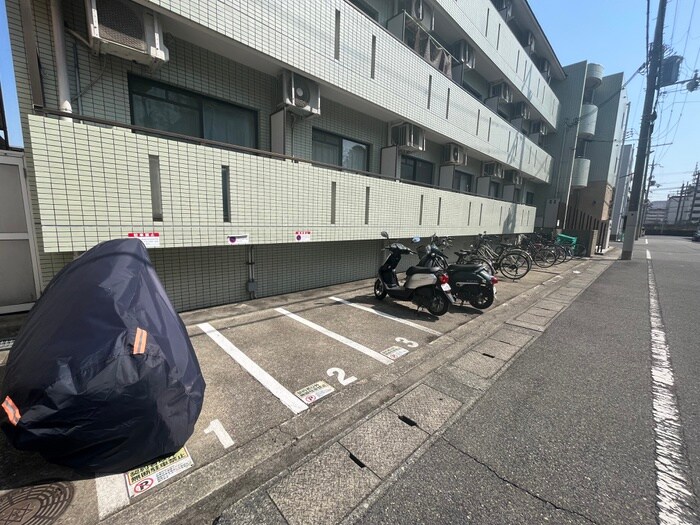 駐輪場 Ｒｏｙａｌｅ離宮西宮