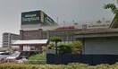 サンプラザ(スーパー)まで450m モモワンハウス