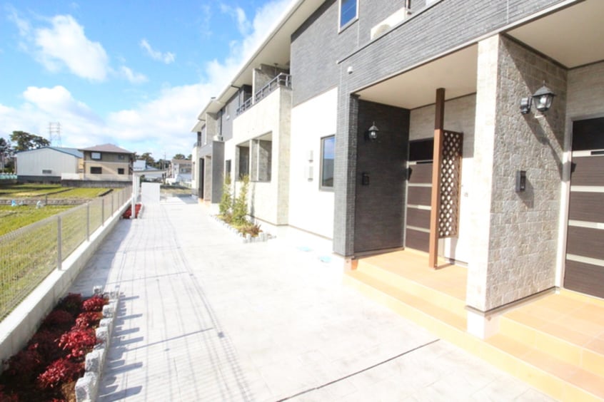 エントランス部分 サンリットアライブⅡ