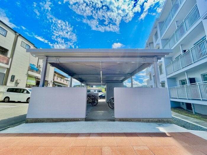 駐輪場 ＭＥＳＳＡＧＥ東寝屋川