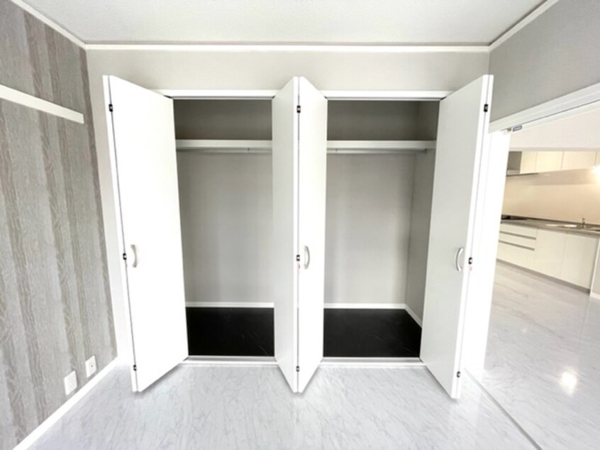 収納 ＭＥＳＳＡＧＥ東寝屋川