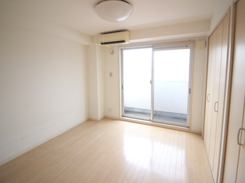 居室 Ｄ．Ｇ．ＣＯＵＲＴ