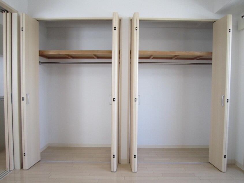 収納 Ｄ．Ｇ．ＣＯＵＲＴ