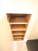 靴箱 Ｄ．Ｇ．ＣＯＵＲＴ