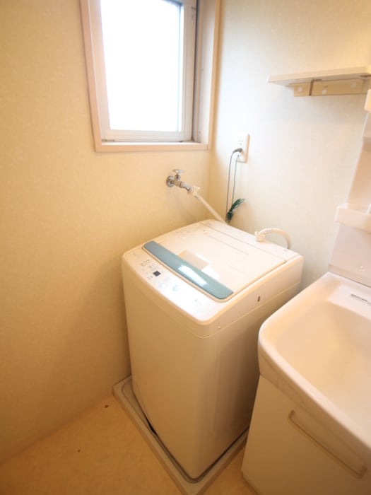 洗濯機置場 Ｄ．Ｇ．ＣＯＵＲＴ