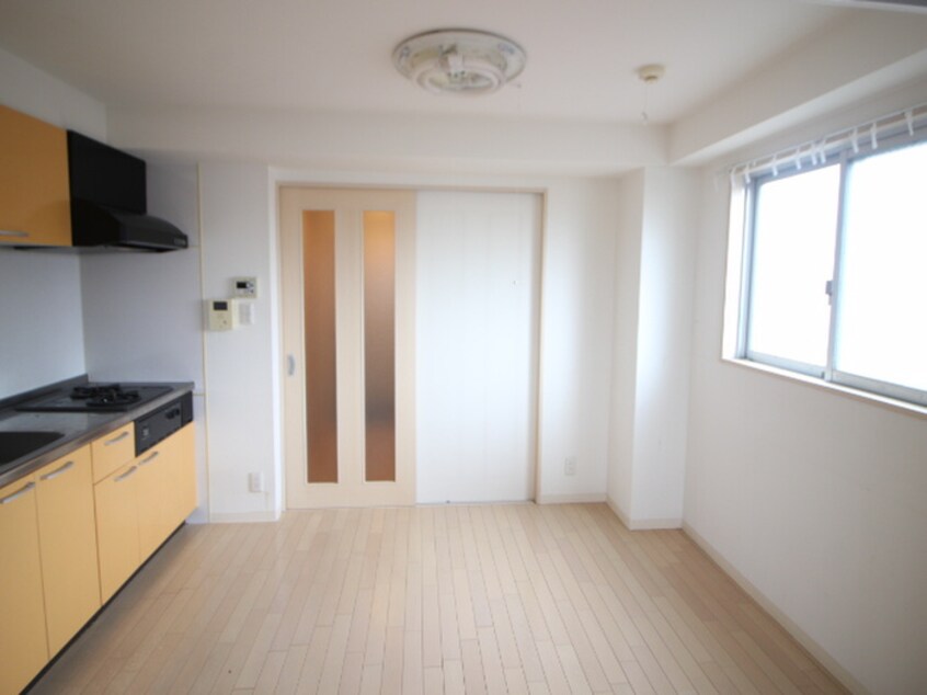 居室 Ｄ．Ｇ．ＣＯＵＲＴ