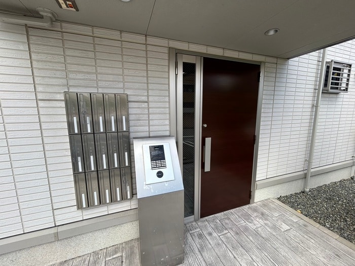 エントランス部分 ウィステリア　フィレール