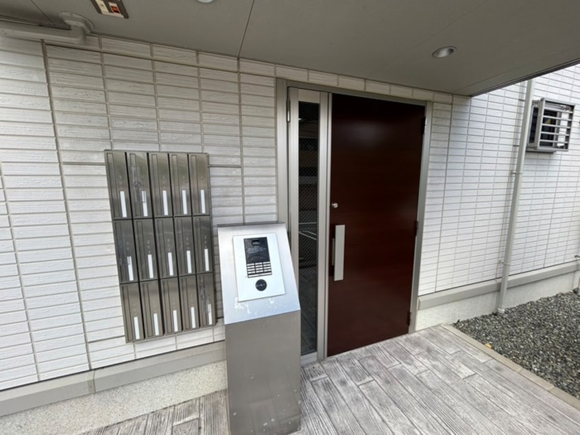 エントランス部分 ウィステリア　フィレール