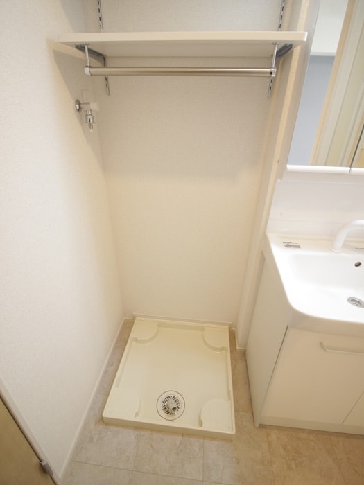 洗濯機置場 コンフォートアザレア石清水