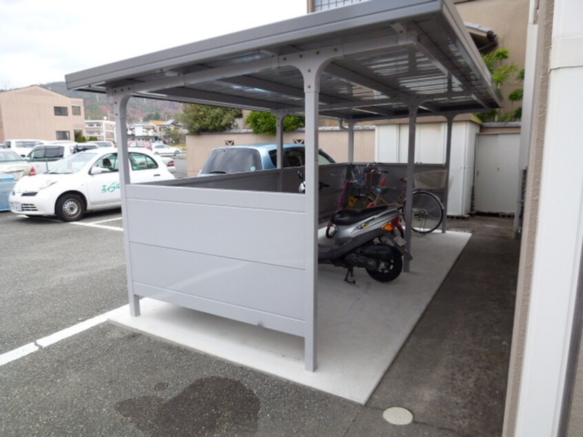 駐輪場 コ－ポ鼓滝Ａ棟Ｂ棟