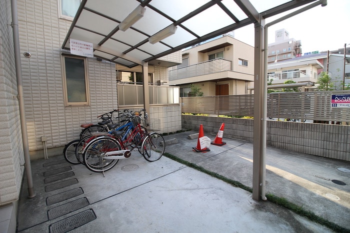 駐輪場 ラ ガール茨木