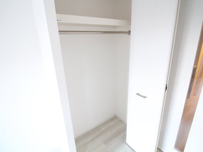 収納 ｴｽﾘｰﾄﾞ神戸ﾚｼﾞﾃﾞﾝｽ（1010）