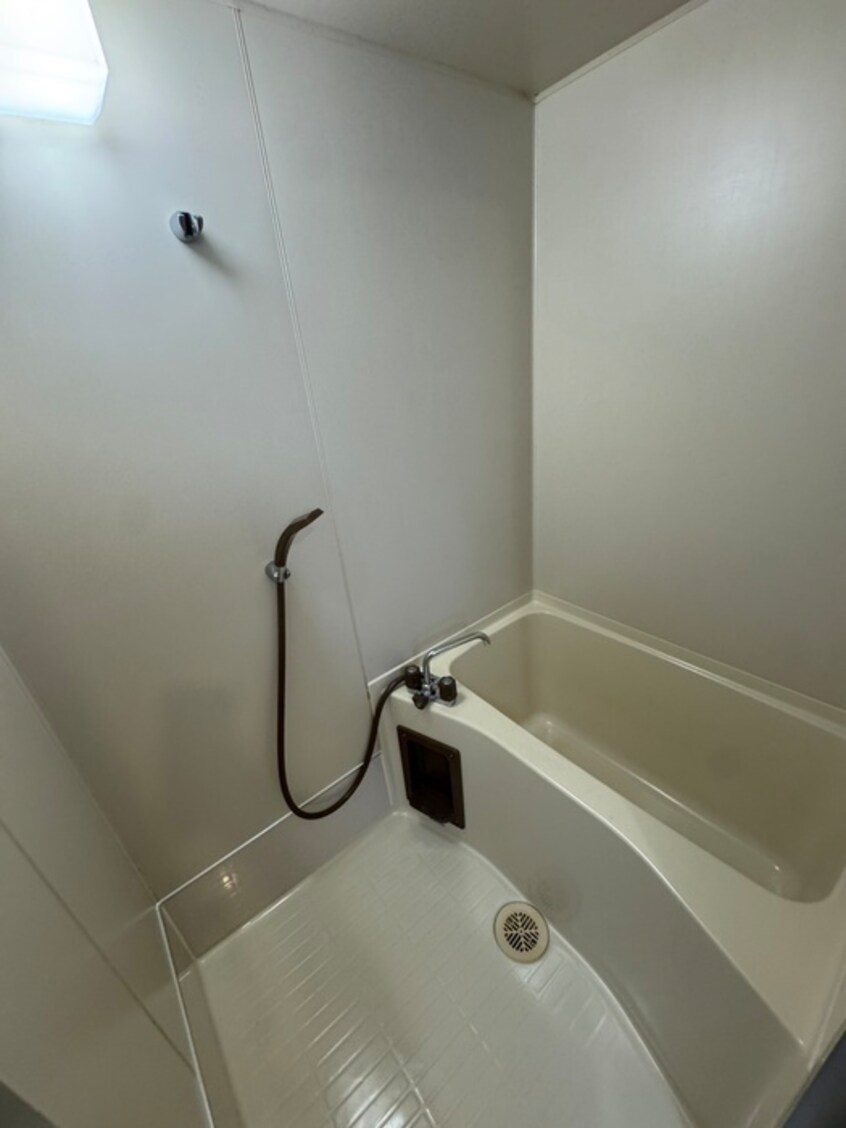 バス／シャワールーム等 エステートピアウラタ