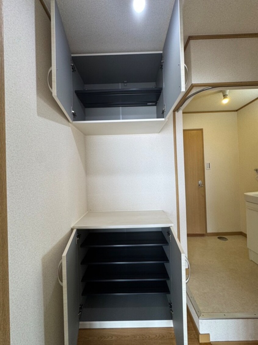 靴箱 エステートピアウラタ