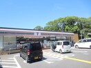 セブンイレブン(コンビニ)まで550m エクレール太寺