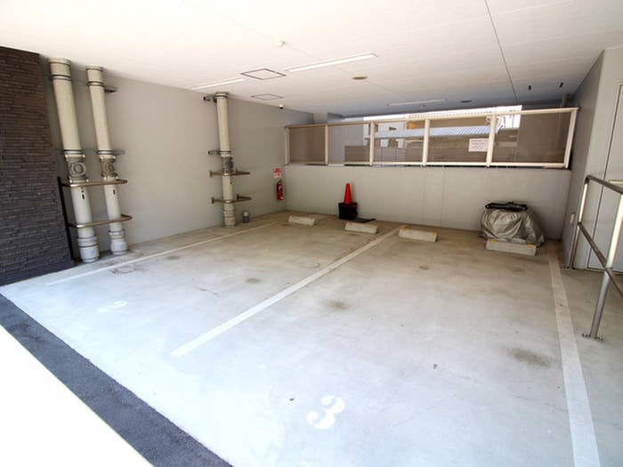 駐車場 ｸﾞﾗﾝｶﾘﾃ新大阪WEST(803)