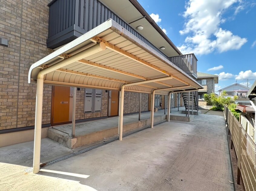 駐輪場 モナリエ大江