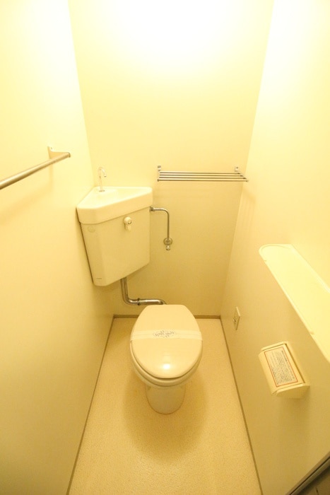 トイレ ジュネス三京