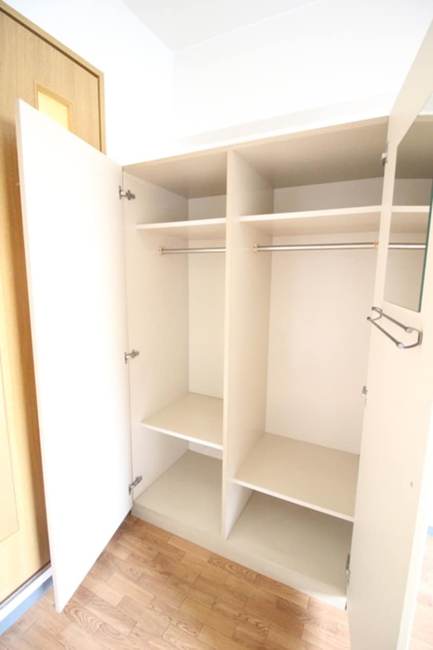 収納 ジュネス三京