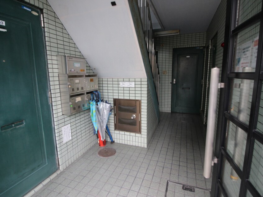 エントランス部分 福助ハイツ
