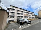 ビレッジハウス鈴蘭台1号棟の外観