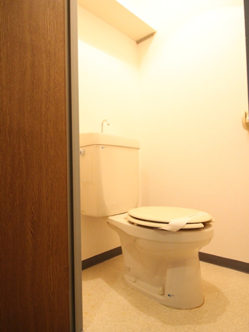 トイレ カーサナカオ