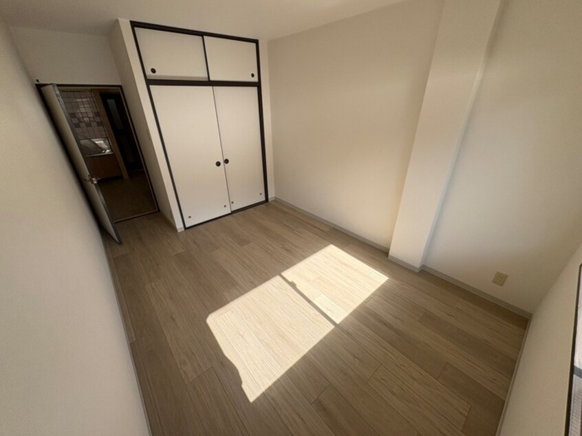 居室 サン・ハイツ南本町