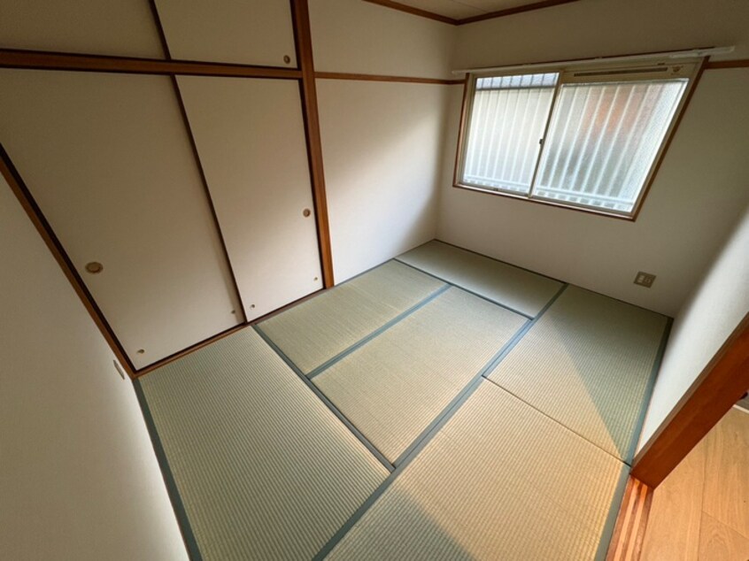 居室 サン・ハイツ南本町