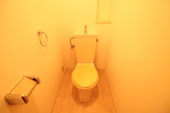 トイレ セルジュＹＳ出屋敷