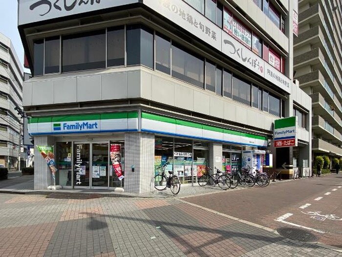 ファミリーマート広小路店(コンビニ)まで373m ビュ－ティ－セゾンＫ