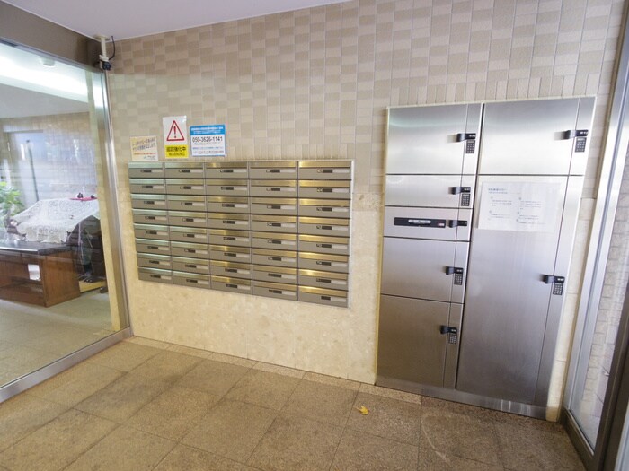 エントランス部分 パストラーレ城南