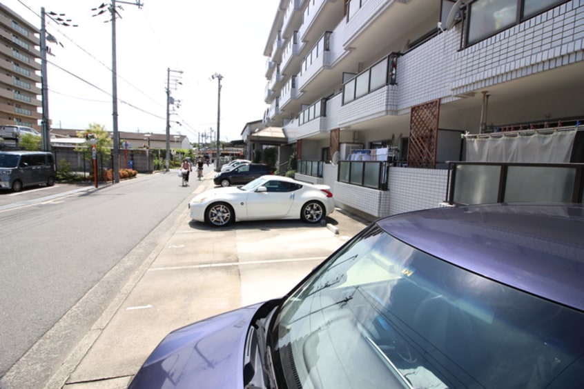 駐車場 プレオール鳳