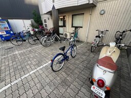 バイク置き場