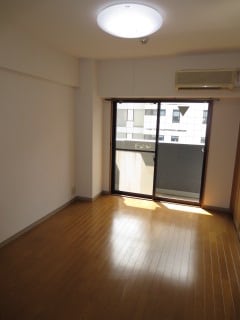 居室 サンクリエイト江坂