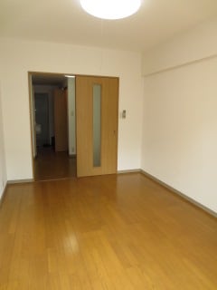 居室 サンクリエイト江坂