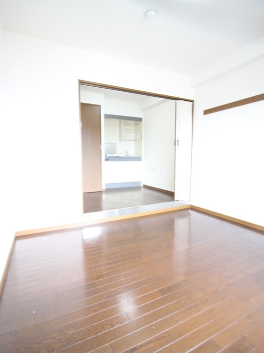 居室 レジデンス川原