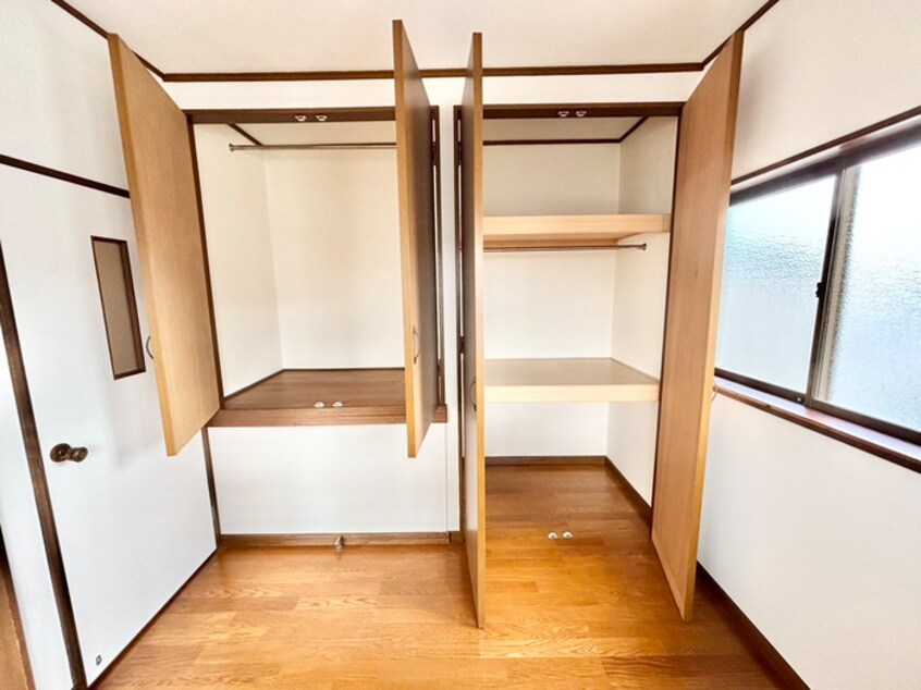 収納 石原町戸建貸家