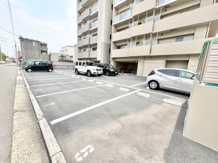 駐車場 プレステージ１０番館