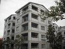 外観写真 ﾌﾟﾚｽﾃ-ｼﾞ新千里西町３号棟(110)