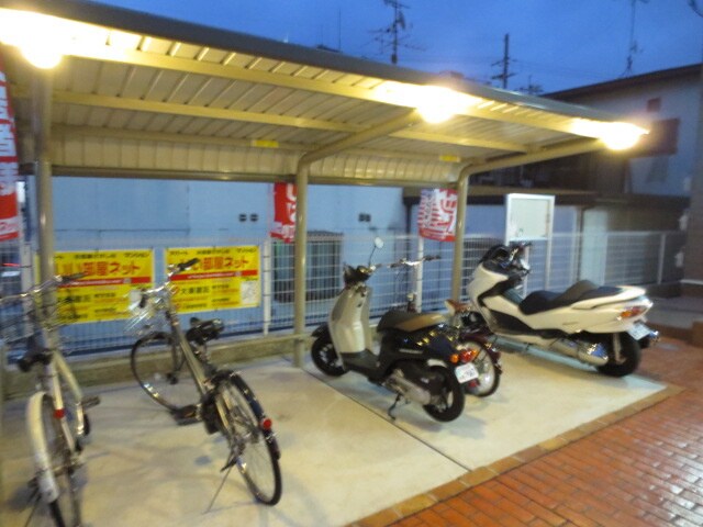 駐輪場 サンリットハウス