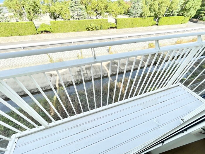 ベランダ・バルコニー 納所下野貸家