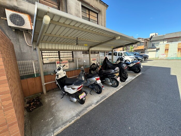 バイク置き場 フットマ－ク清水