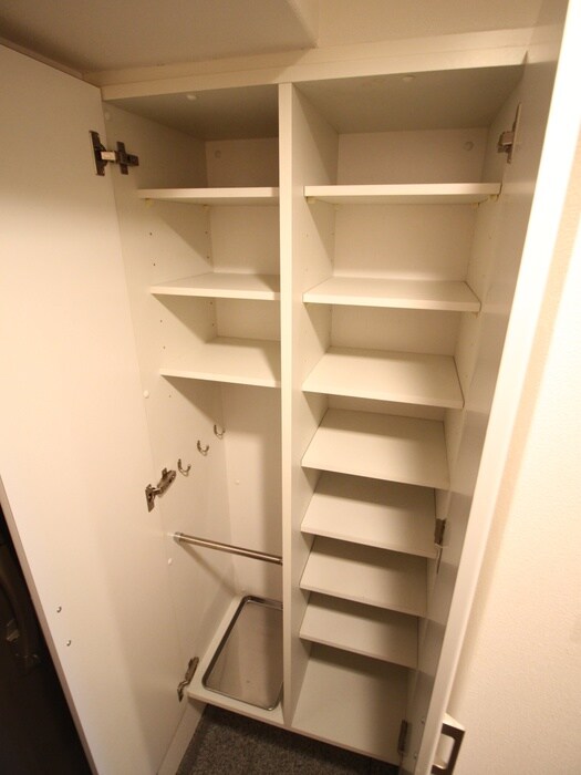 靴箱 LUMINOUS新大阪